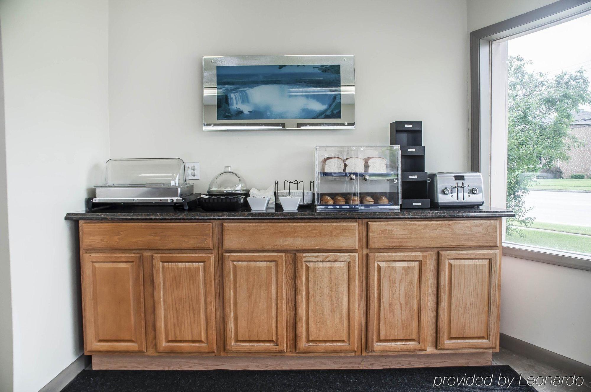 Castle Inn & Suites Niagara Falls Zewnętrze zdjęcie