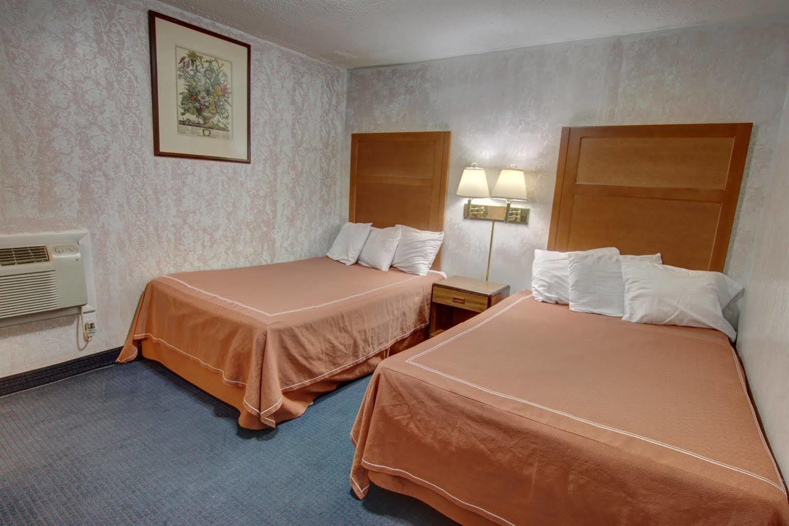 Castle Inn & Suites Niagara Falls Zewnętrze zdjęcie